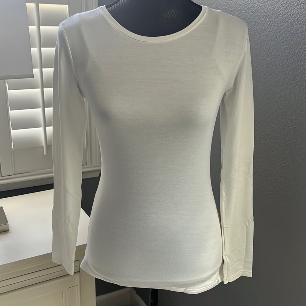 NWOT Uniqlo Heat Tech Extra Warm Long Sleeve